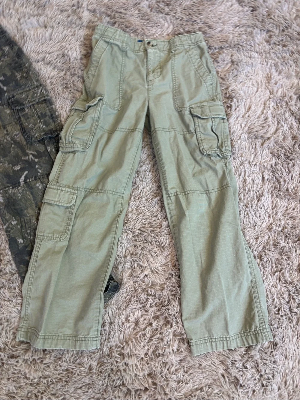 2 Pair Old Navy Baggy Cargo Pants Size 10